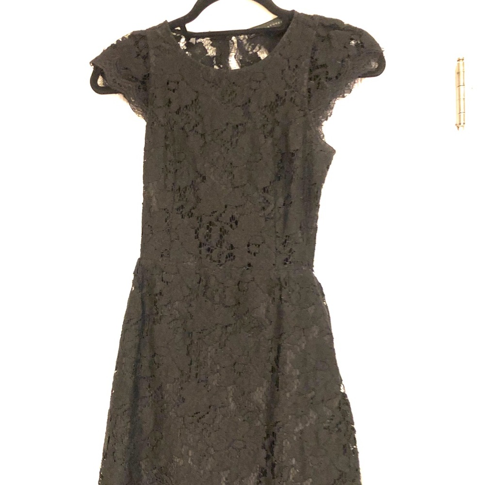 Gorgeous lace and open back LBD!